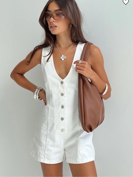 Pants - NWOT Princess Polly Damico Romper White Button-Front Size 0